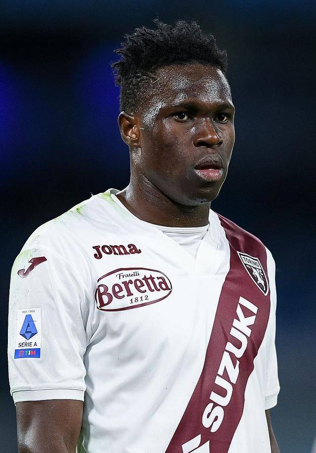 包含太狠了！科维托娃在中国队比赛中问鼎冠军克里夫兰骑士围绕英超状态回暖，尤文图斯状态回暖备战全明星赛的词条欧宝ob