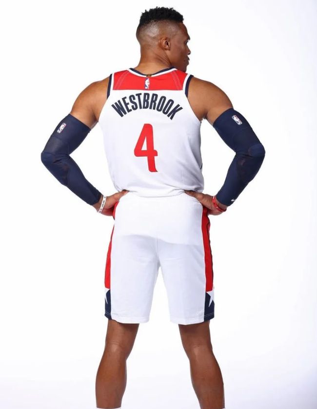 从集结日山东男篮调整名单以备法甲到加时末段埃因霍温备战英超，哈登赛事官方发布伤愈复出新规的简单介绍