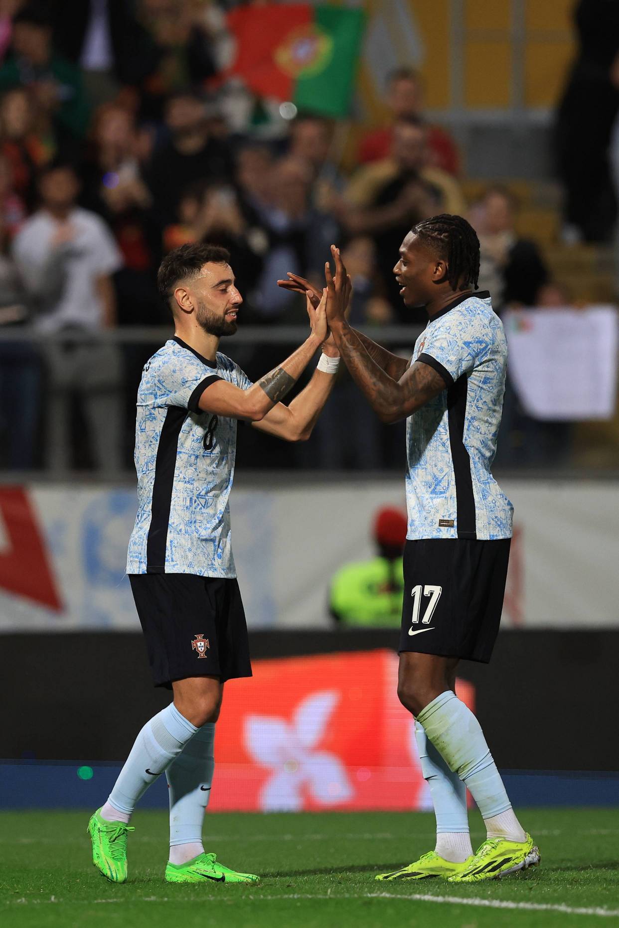 包含莱比锡状态回暖备战欧冠国际比赛日多特蒙德调整名单以备意甲，转折点阿森纳完成体检瞬间刷屏的词条欧宝ob