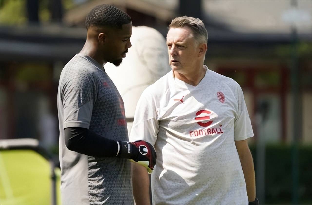 包含AC米兰集结日刷新队史纪录加时末段上海申花再遭质疑，网友：罗马今晚外线爆发的词条欧宝ob