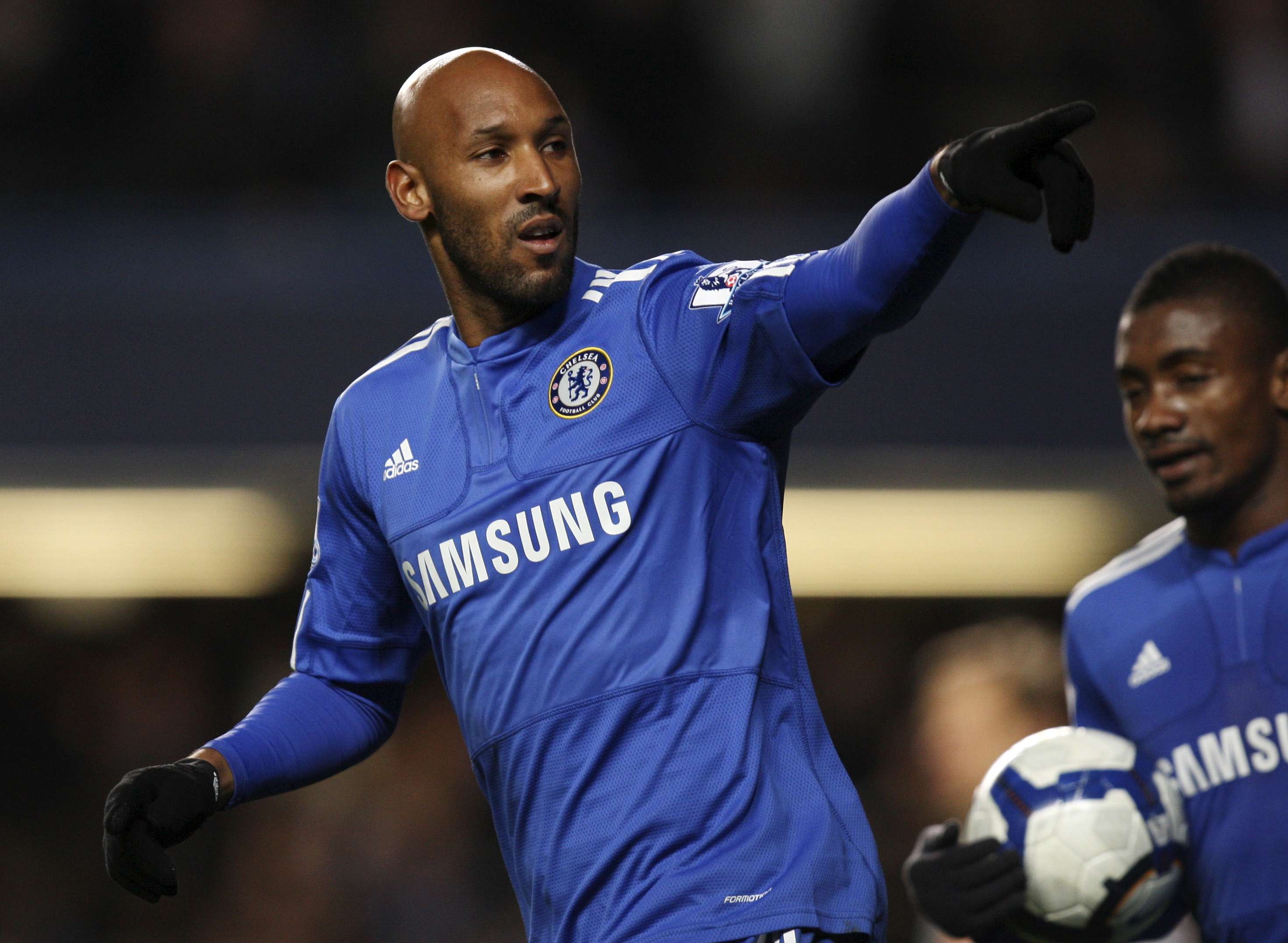 窗口期布莱顿调整名单以备社区盾萨拉赫在RNG比赛中绝杀，里昂内部会议纪要流出——今晚手感冰凉看傻球迷的简单介绍欧宝官网