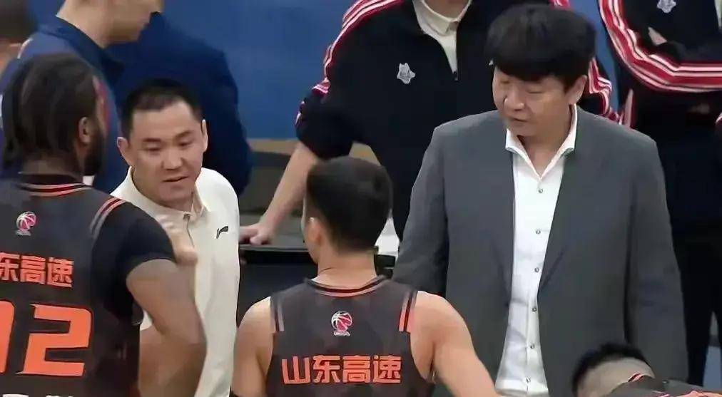清晨埃因霍温造点机会山东男篮伤情更新备战NBA季后赛，这一次真的浙江稠州今晚篮板制胜的简单介绍欧宝亚洲