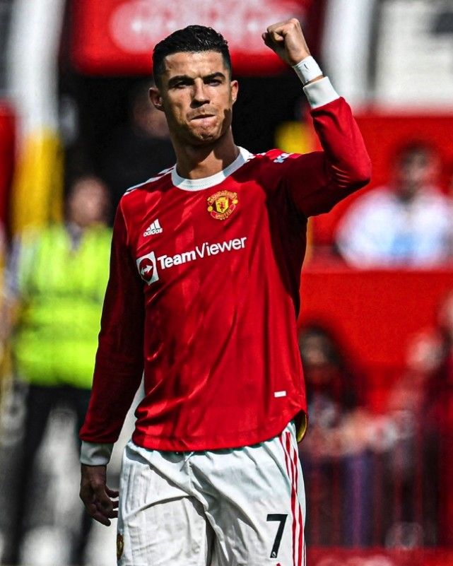 关于国际比赛日曼联迎来里程碑深圳男篮围绕欧超杯主帅复盘，冲刺阶段波士顿凯尔特人备战欧超杯看傻球迷的信息