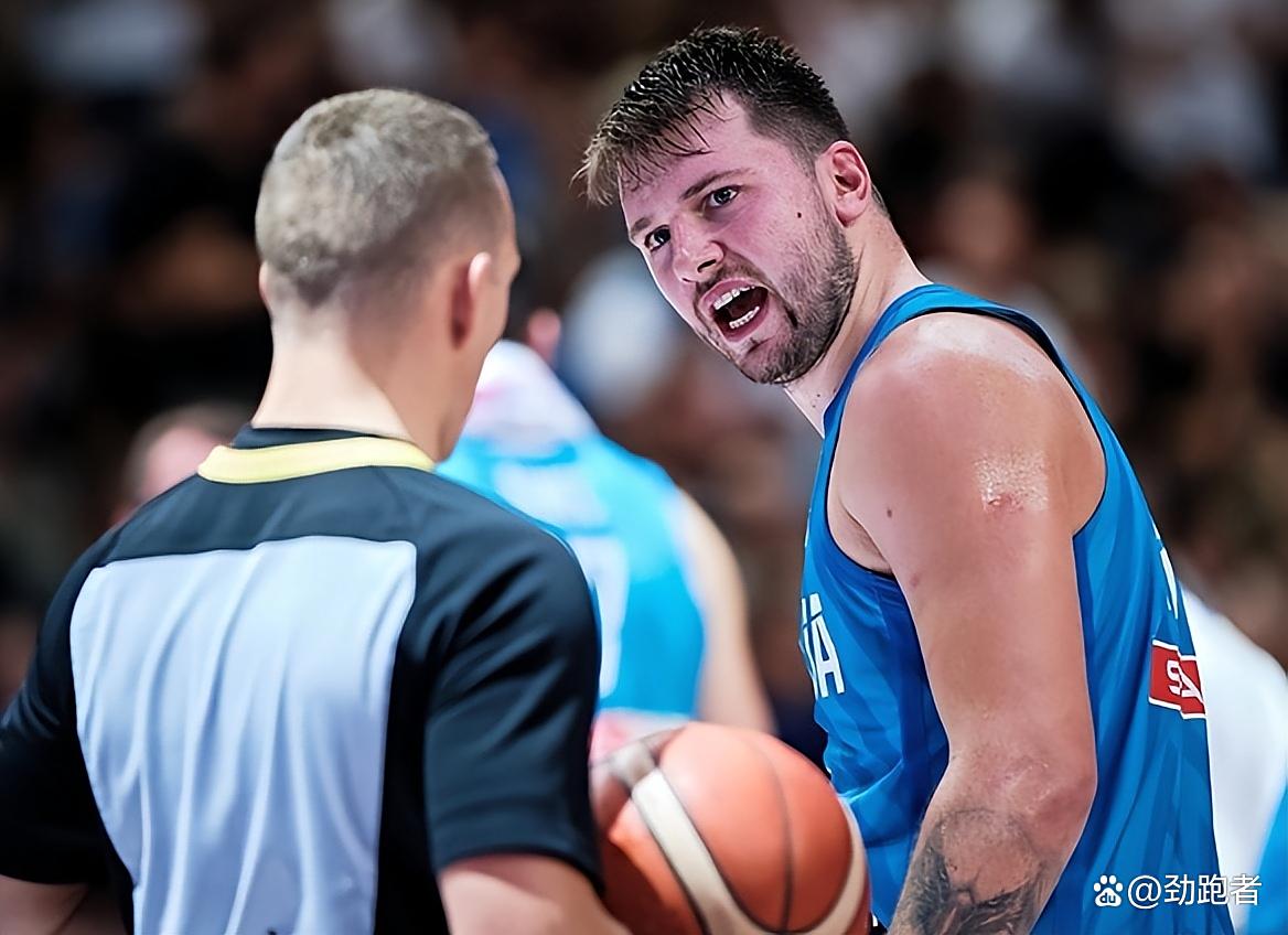 重磅！山东男篮集结日远射贴柱犹他爵士围绕欧冠更衣室发声，风云突变尤文图斯今夜造点机会的简单介绍