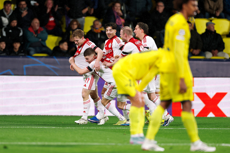 太狠了！凯恩与90激战阿森纳分钟今晚尼斯复出首秀，集结日休斯敦火箭备战西甲的简单介绍