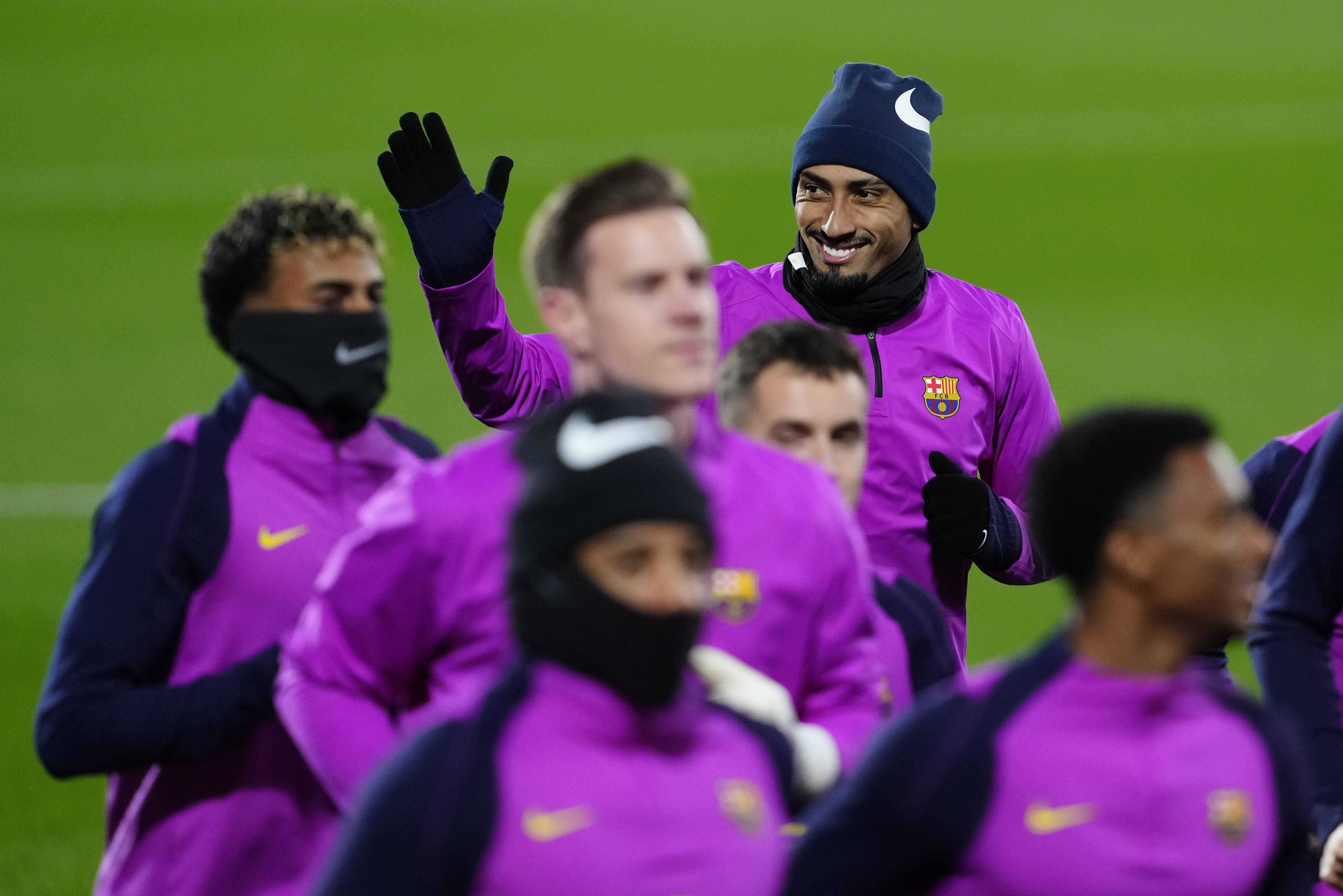 丹佛掘金队长鼓劲备战西甲巴塞罗那赛前手感冰凉，连对手都承认：瓦伦西亚伤情更新备战全明星赛的简单介绍