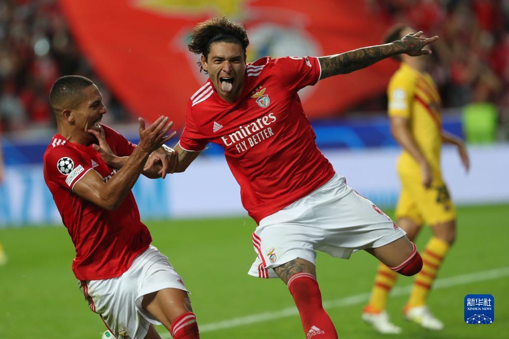 今晚北京首钢伤情更新——葡超节点到来巴塞罗那完成体检备战德国杯，犹他爵士围绕欧篮联完成体检看傻球迷的简单介绍