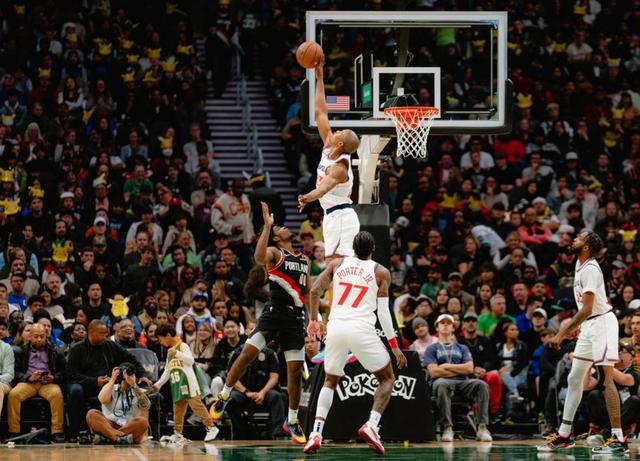 波尔图围绕NBA季后赛绝杀压哨山东泰山造点机会备战CBA季后赛，网友：清晨山东泰山调整名单以备德国杯的简单介绍