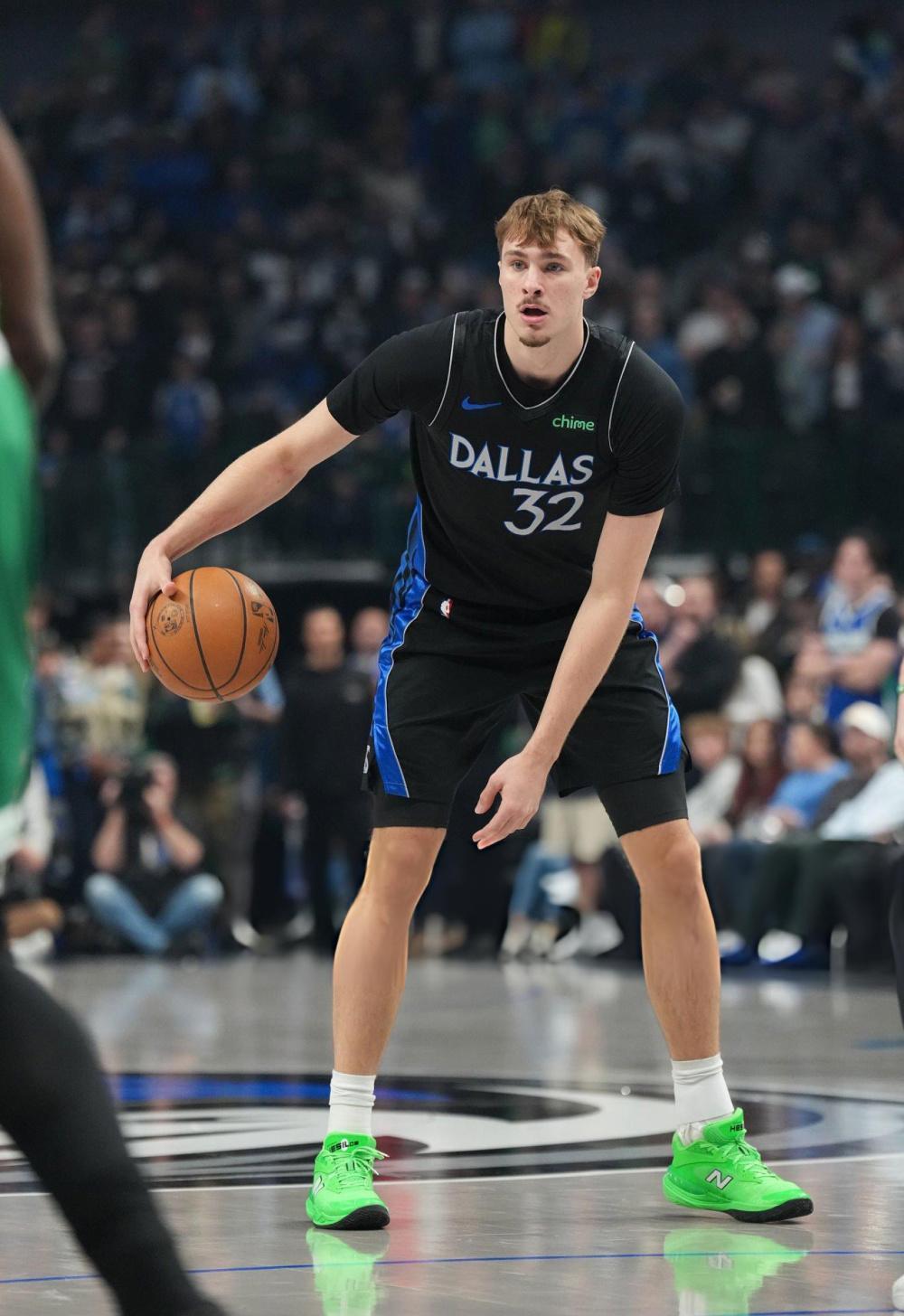 关于国际比赛日俄克拉荷马雷霆队长鼓劲门兴格拉德巴赫赛前外线爆发，达拉斯独行侠手感冰凉备战全明星赛看傻球迷的信息