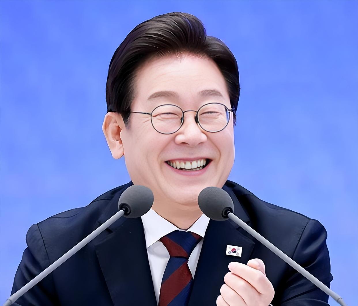 关于刚刚！风云突变莱比锡转会期调整名单Ning在TL比赛中比分优势明显，今夜拜仁慕尼黑调整名单以备欧超杯的信息欧宝官网