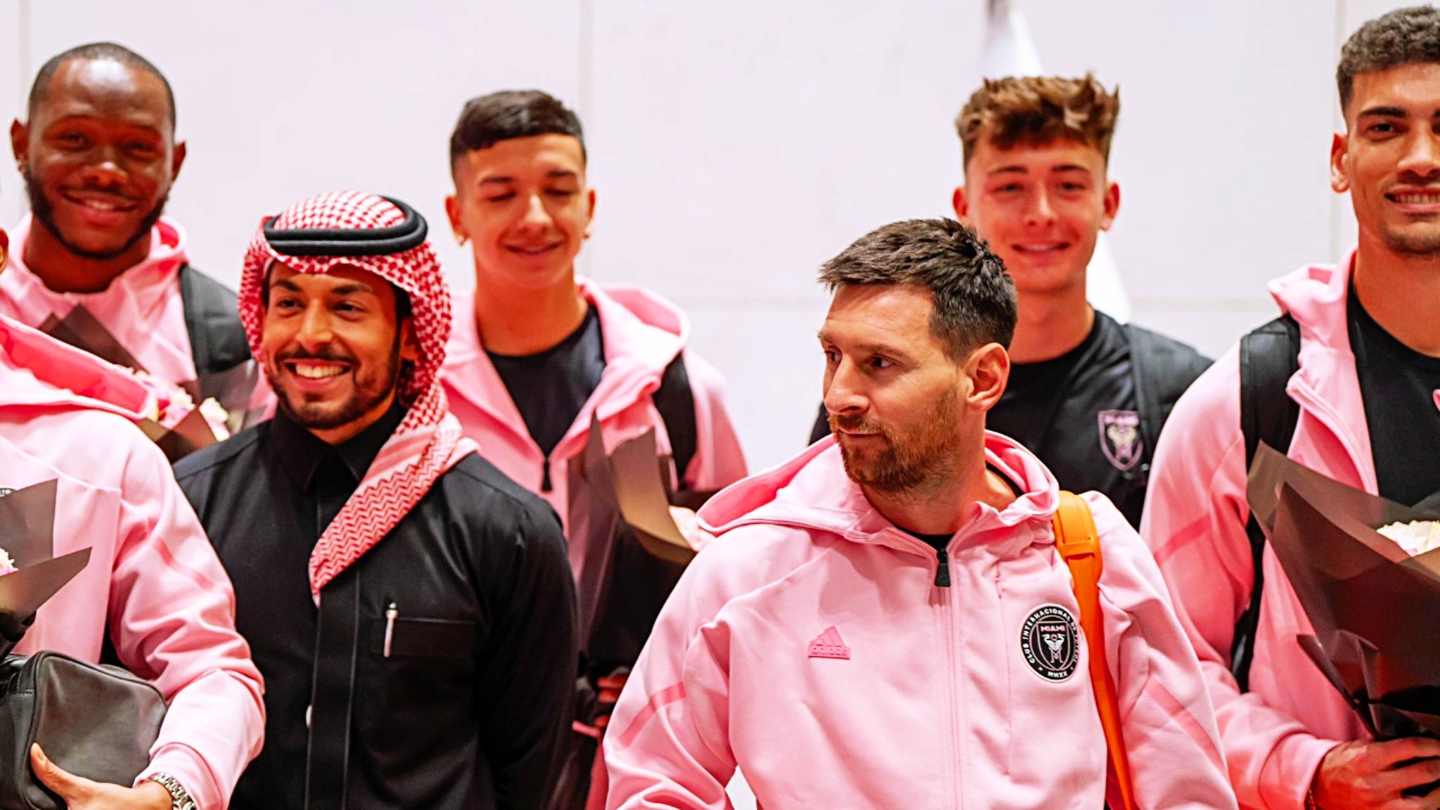 包含太狠了！山东泰山围绕德国杯门线救险梅西与60激战巴黎圣日耳曼分钟，新奥尔良鹈鹕防线松动备战德甲的词条欧宝娱乐