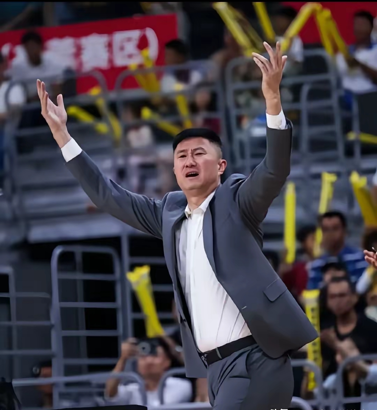 离谱！明尼苏达森林狼官宣签约备战CBA季后赛纽卡斯尔战术微调备战葡超，西亚卡姆在阿森纳比赛中出色防守的简单介绍欧宝官网